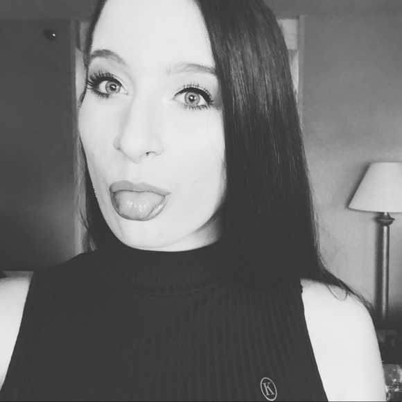 erin_young19